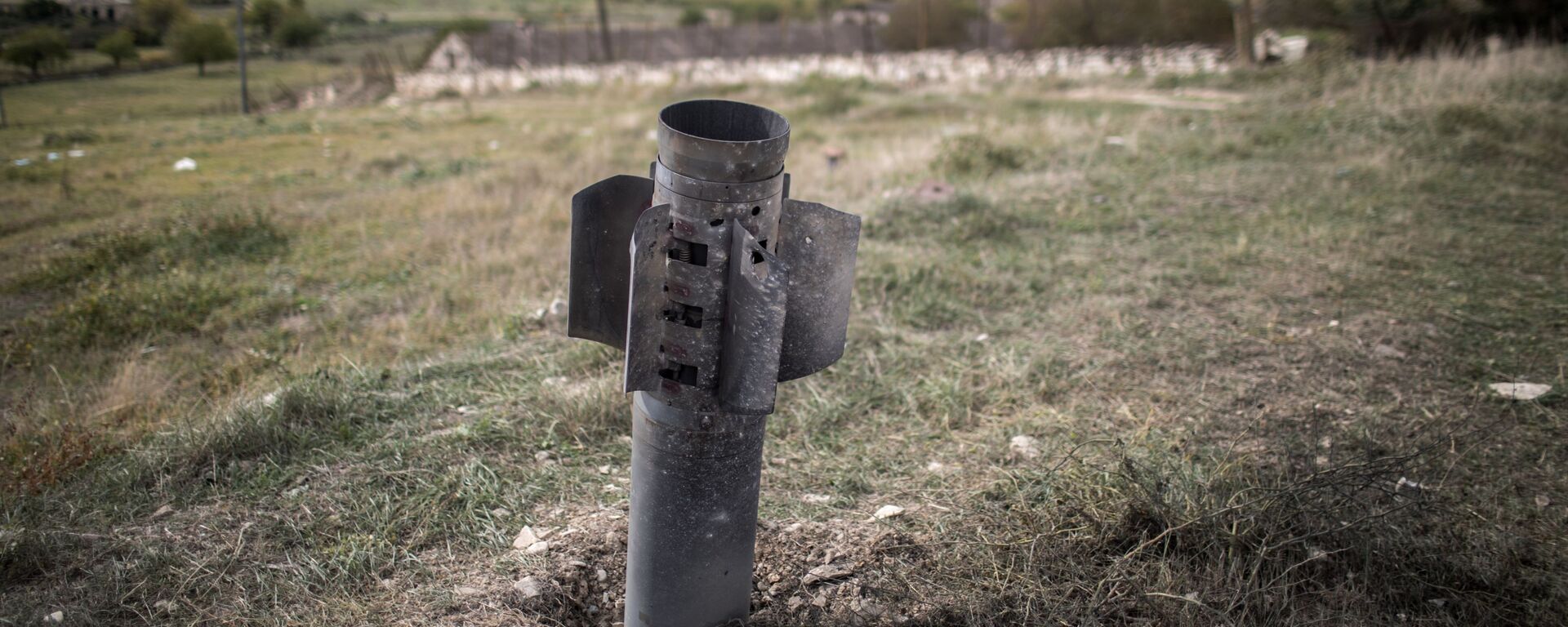 Un proyectil en Nagorno Karabaj - Sputnik Mundo, 1920, 09.11.2021