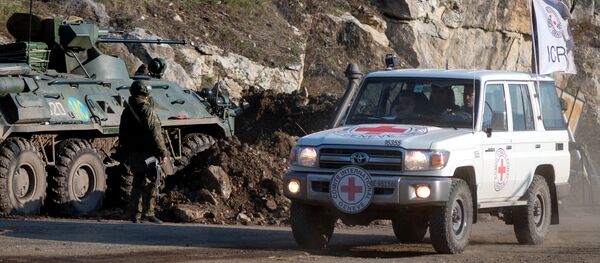 La Cruz Roja en Nagorno Karabaj La Cruz Roja en Nagorno Karabaj - Sputnik Mundo