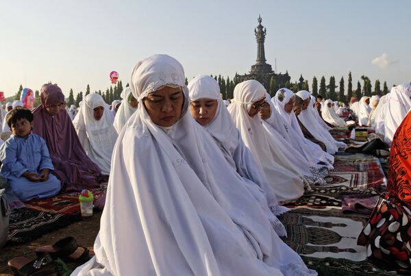 El nuevo amanecer: esta nación musulmana aspira retar a Arabia Saudí en el mundo islámico - Sputnik Mundo