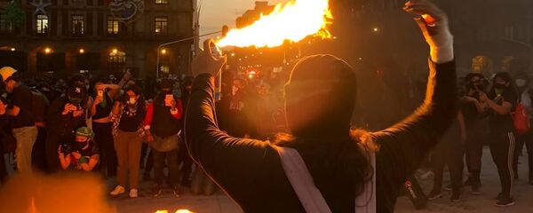 La megamarcha feminista en la Ciudad de México, el 25 de noviembre de 2020 La megamarcha feminista en la Ciudad de México, el 25 de noviembre de 2020 - Sputnik Mundo