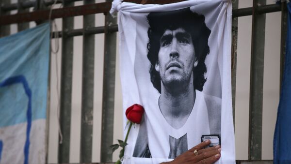 Un homenaje a Diego Maradona - Sputnik Mundo