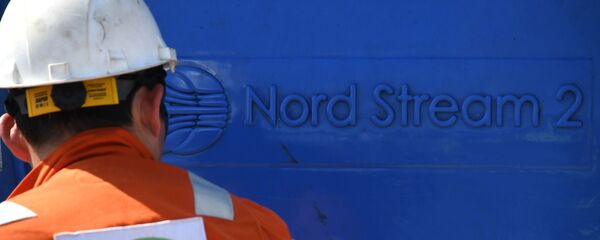 Un empleado invoclucrado en la construcción del gasoducto Nord Stream 2 - Sputnik Mundo