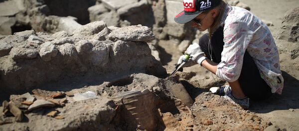 Unas excavaciones arqueológicas (archivo) - Sputnik Mundo