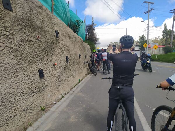 Bogotá tiene 550 kilómetros de vías permanentes y 84 kilómetros adicionales - Sputnik Mundo