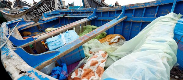 Barcas usadas por migrantes para ir a las Islas Canarias - Sputnik Mundo