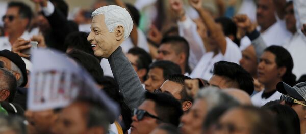 Celebración del cumpleaños del presidente de México, Andrés Manuel López Obrador, el 1 de julio de 2019 Celebración del cumpleaños del presidente de México, Andrés Manuel López Obrador, el 1 de julio de 2019 - Sputnik Mundo