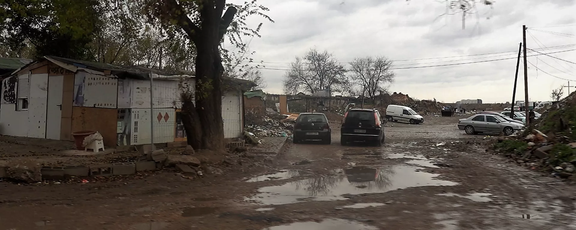 Un tramo de la Cañada Real, poblado irregular de Madrid - Sputnik Mundo, 1920, 02.12.2020