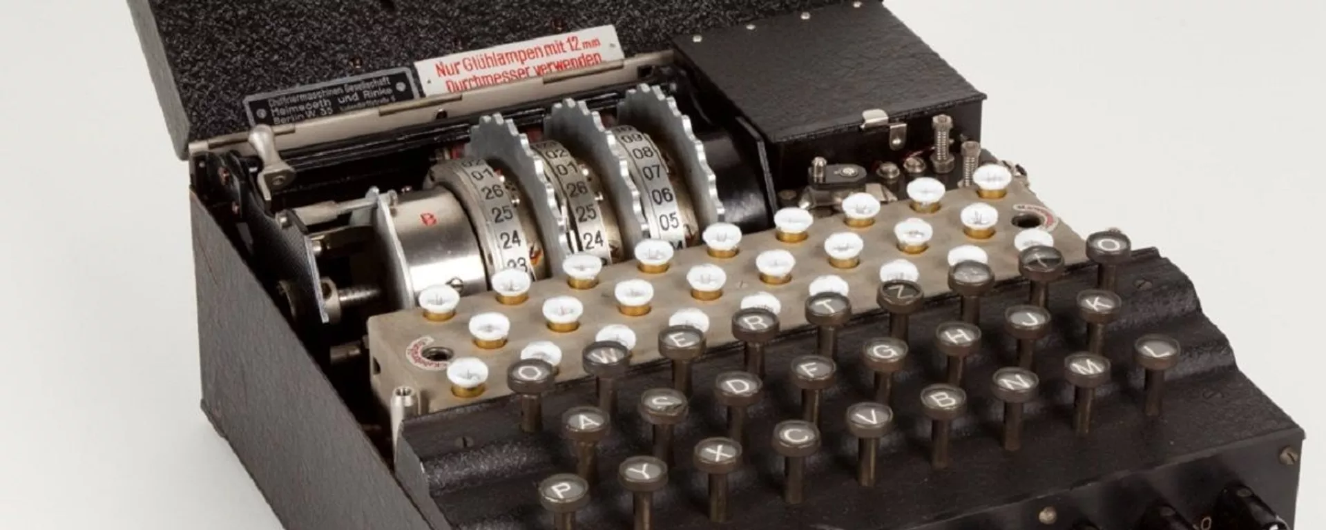 La máquina Enigma La máquina Enigma - Sputnik Mundo, 1920, 05.12.2020