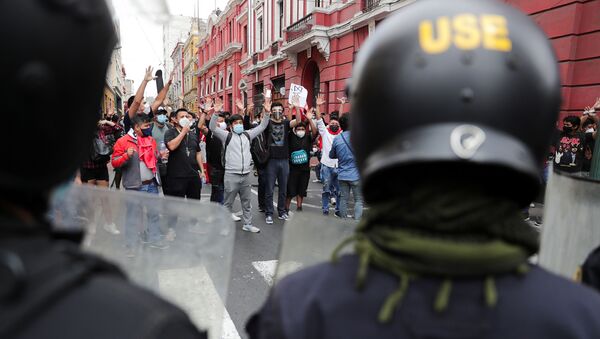 Protestas en Lima, Perú - Sputnik Mundo