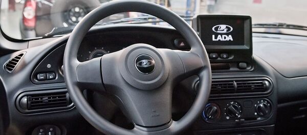 El interior de Lada Niva (archivo) - Sputnik Mundo