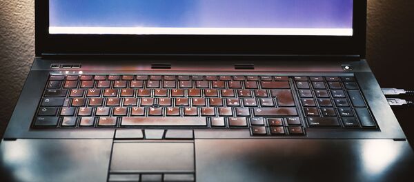 Una computadora portátil (imagen referencial) - Sputnik Mundo