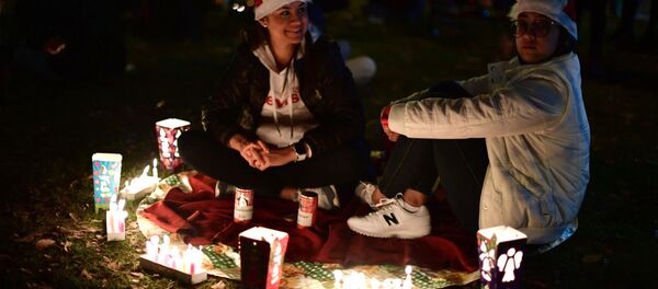 El día de las velitas conmemora el Día de la Inmaculada Concepción, según la tradición Católica - Sputnik Mundo