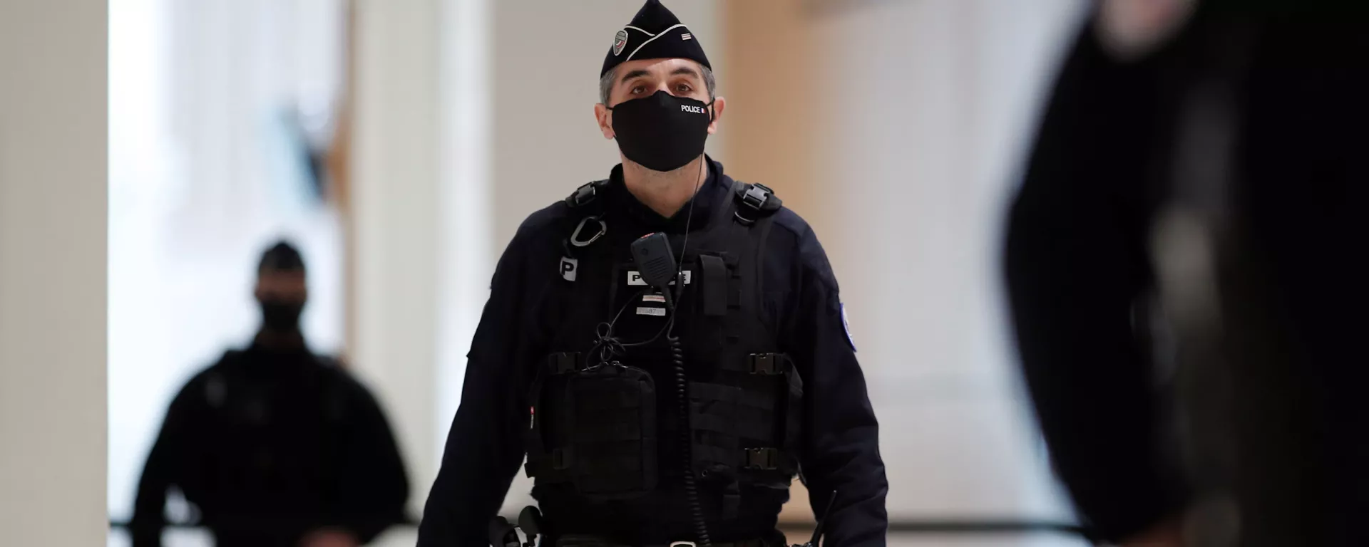 Un agente de la Policía francesa Un agente de la Policía francesa - Sputnik Mundo, 1920, 25.12.2020