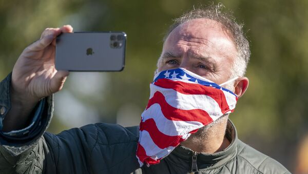 El chef José Andrés en un acto de homenaje por las víctimas de coronavirus en Washington - Sputnik Mundo