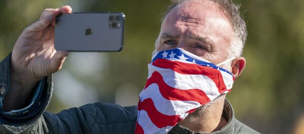 El chef José Andrés en un acto de homenaje por las víctimas de coronavirus en Washington - Sputnik Mundo