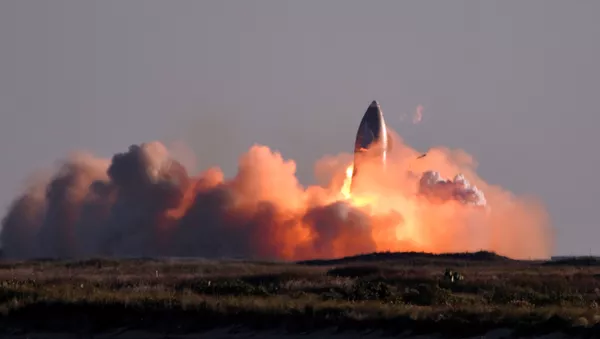 El SN8, prototipo del cohete Starship de SpaceX, explota al aterrizar tras una prueba de vuelo de gran altitud - Sputnik Mundo