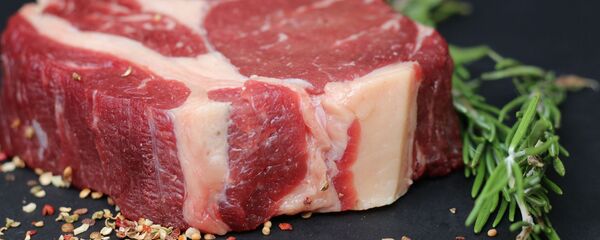 Un filete de carne de res (imagen referencial) - Sputnik Mundo