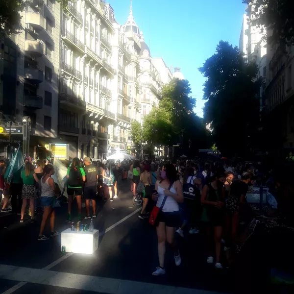 Manifestaciones a favor de la legalización del aborto en Argentina Manifestaciones a favor de la legalización del aborto en Argentina - Sputnik Mundo
