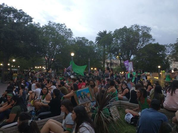 Manifestaciones a favor de la legalización del aborto en Argentina - Sputnik Mundo