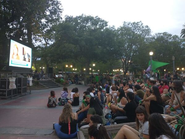 Manifestaciones a favor de la legalización del aborto en Argentina - Sputnik Mundo