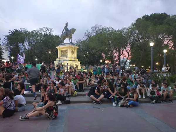 Manifestaciones a favor de la legalización del aborto en Argentina Manifestaciones a favor de la legalización del aborto en Argentina - Sputnik Mundo