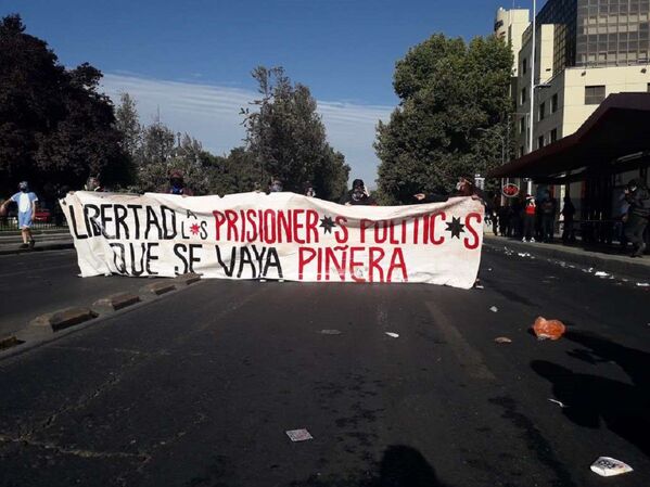 Manifestaciones en Chile por las víctimas de la dictadura y el estallido social - Sputnik Mundo