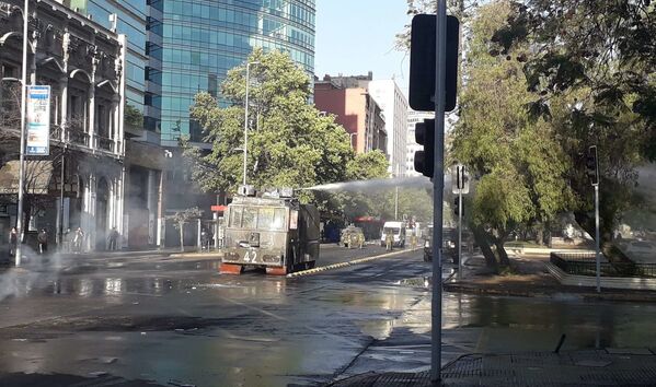 Manifestaciones en Chile por las víctimas de la dictadura y el estallido social - Sputnik Mundo