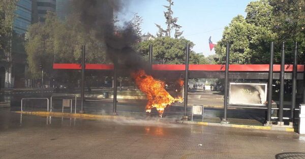 Manifestaciones en Chile por las víctimas de la dictadura y el estallido social - Sputnik Mundo