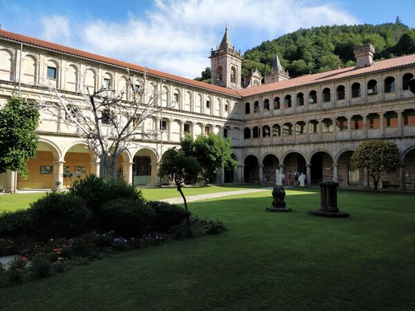 Interior del Monasterio de Santo Estevo de Ribas de Sil - Sputnik Mundo