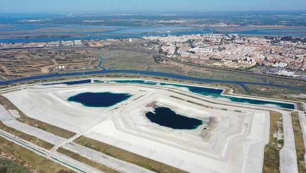 Imagen aérea de las balsas de fosfoyesos en Huelva, al sur de España - Sputnik Mundo