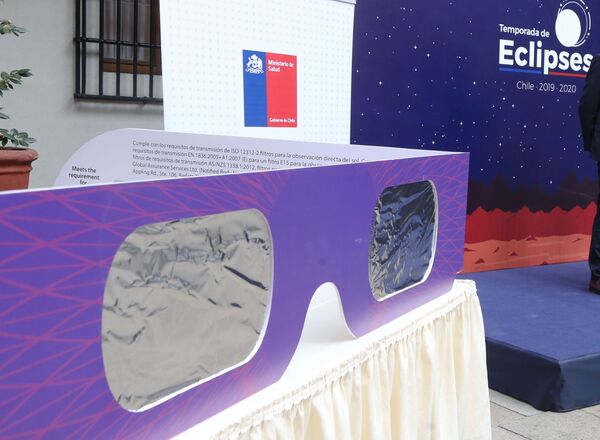 Lentes con norma Iso - Sputnik Mundo