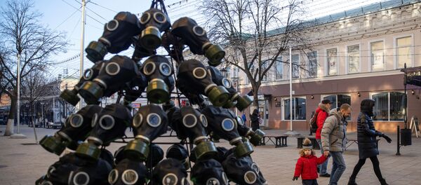 Los árboles de Navidad más inusuales del 2020: máscaras antigás y trampas para langostas

 - Sputnik Mundo