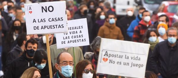 Manifestación en Madrid contra las casas de apuesta - Sputnik Mundo