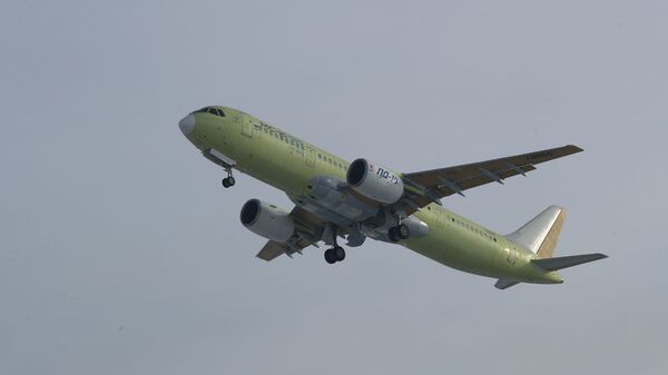 El avión ruso MC-21-310 con motores PD-14 - Sputnik Mundo