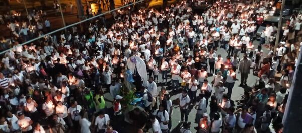  Venezolanos realizan acto en honor a los 20 fallecidos en naufragio - Sputnik Mundo