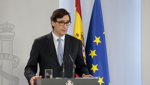 El ministro de Sanidad, Salvador Illa, durante una rueda de prensa en Moncloa - Sputnik Mundo
