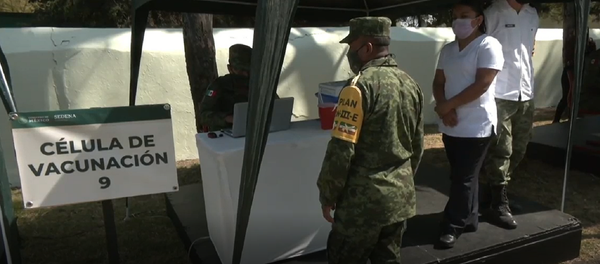 Así se preparan los médicos y militares mexicanos para la llegada de la vacuna anti-COVID - Sputnik Mundo