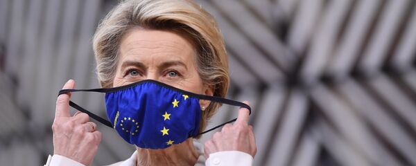 La presidenta de la Comisión Europea, Ursula von der Leyen La presidenta de la Comisión Europea, Ursula von der Leyen - Sputnik Mundo