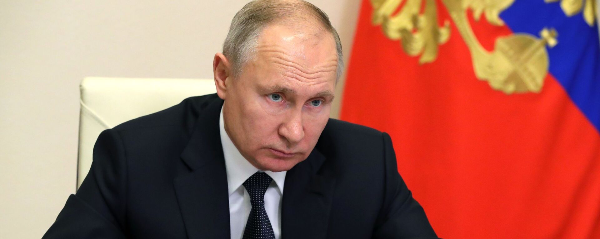 Vladímir Putin, el presidente de Rusia, en una reunión sobre el desarrollo estratégico y los proyectos nacionales - Sputnik Mundo, 1920, 22.06.2021