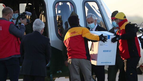 Llegada de las primeras dosis de la vacuna Pfizer contra coronavirus - Sputnik Mundo