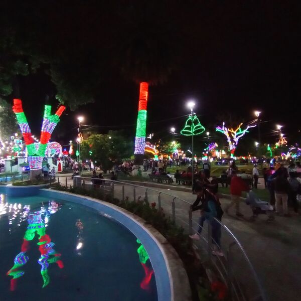 La plaza Colón de Cochabamba - Sputnik Mundo