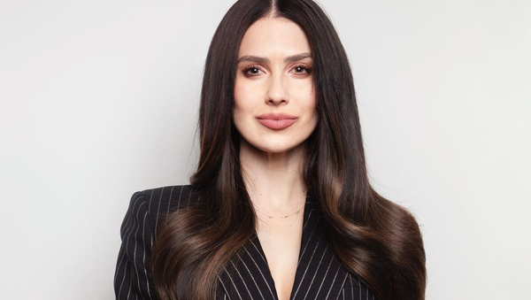 Hilaria Baldwin, esposa del actor Alec Baldwin - Sputnik Mundo