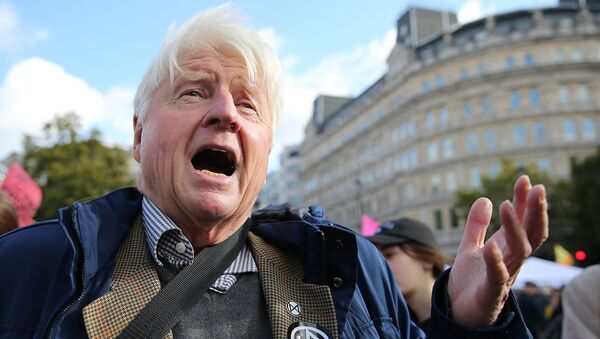 Stanley Johnson, padre de Boris Johnson, primer ministro de Reino Unido - Sputnik Mundo