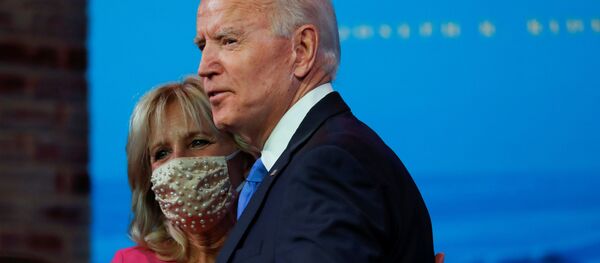 Joe Biden, presidente electo de EEUU, y su esposa, Jill Biden - Sputnik Mundo