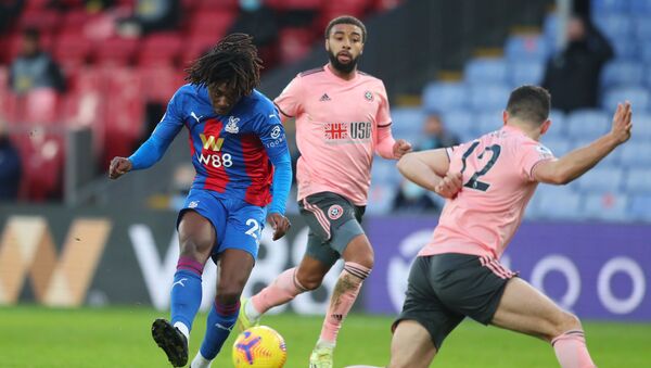 Eberechi Eze, futbolista inglés de Crystal Palace, marca el gol contra Sheffield United - Sputnik Mundo