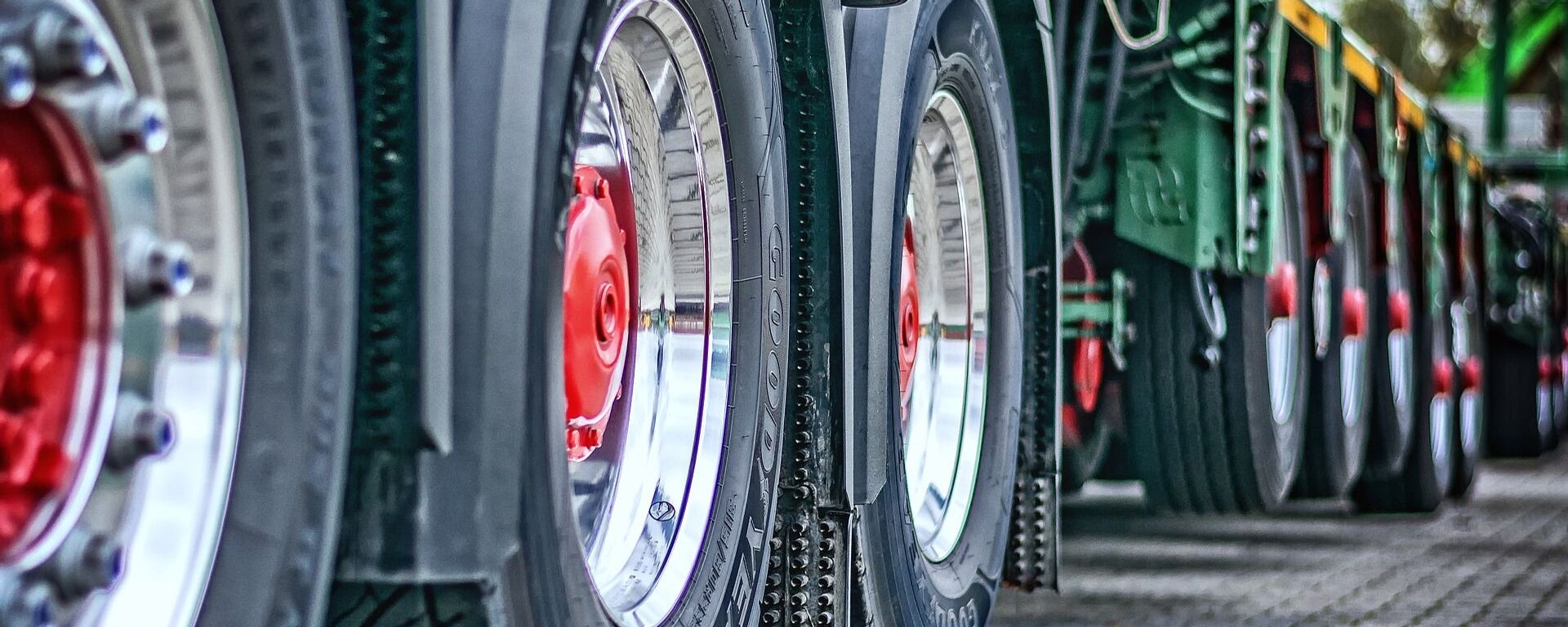 Ruedas de un camión (imagen referencial) - Sputnik Mundo, 1920, 18.04.2022