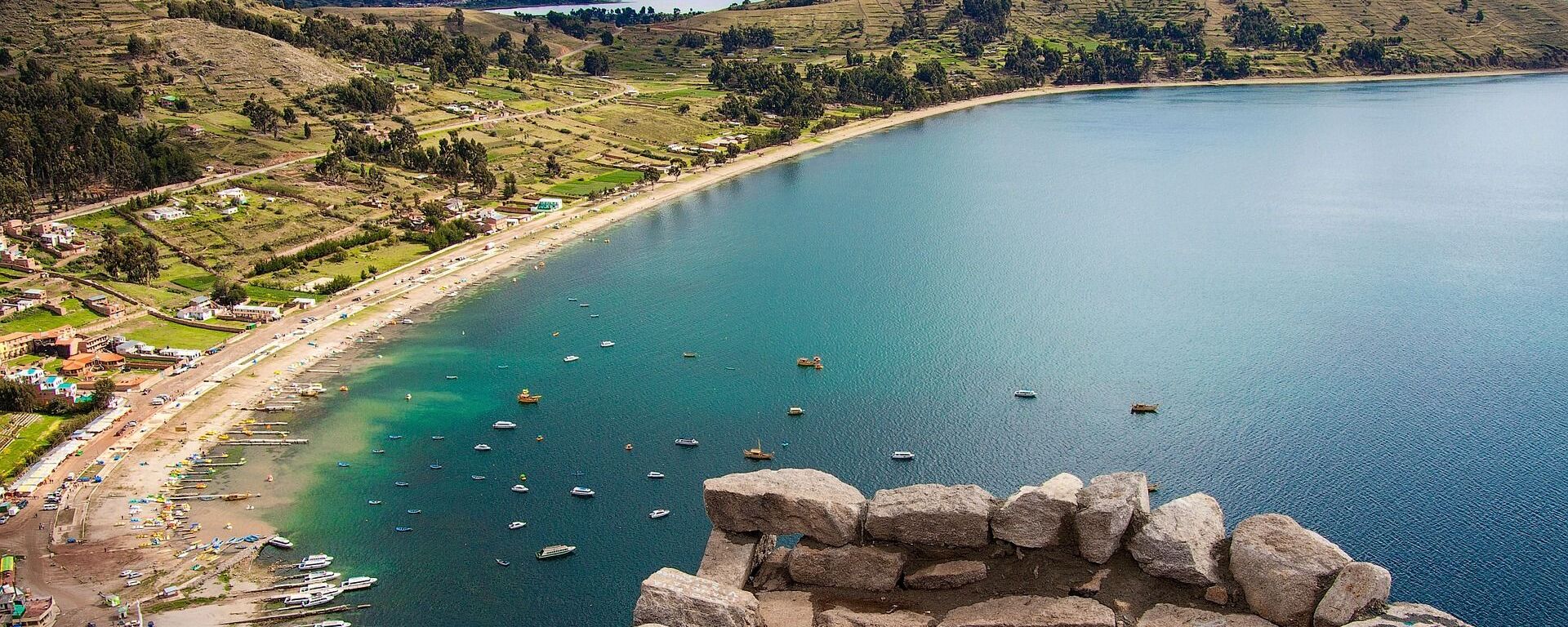 Copacabana, en el lago Titicaca, Bolivia - Sputnik Mundo, 1920, 21.12.2021