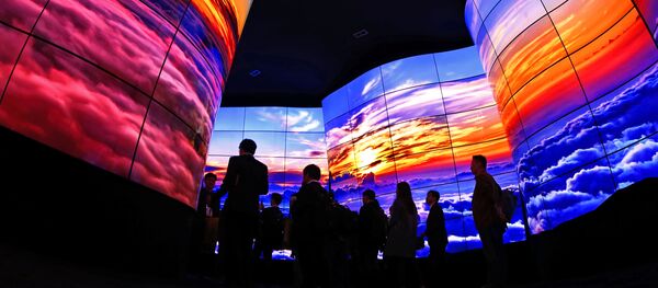 Pantallas OLED de LG en la feria CES, foto de archivo - Sputnik Mundo