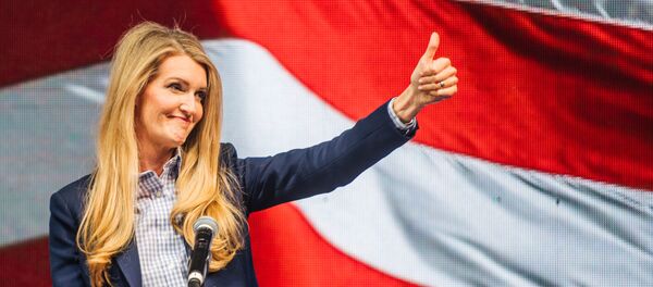 Kelly Loeffler, senadora republicana  - Sputnik Mundo