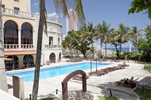 Pileta semiolimpíca del Hotel Nacional de Cuba - Sputnik Mundo